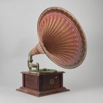 1273 5211 HORN GRAMOPHONE